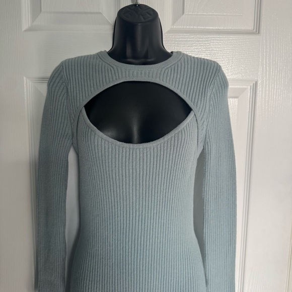Abercrombie & Fitch Powder Blue Long Sleeve Midi Sweater Dress - Size S petite - Picture 3 of 6